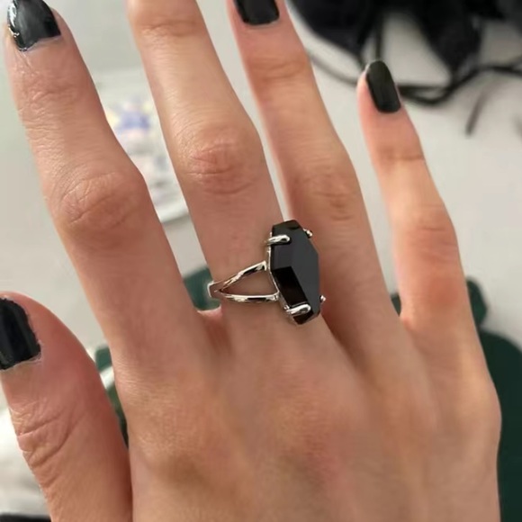 Coffin Ring - Picture 2 of 2